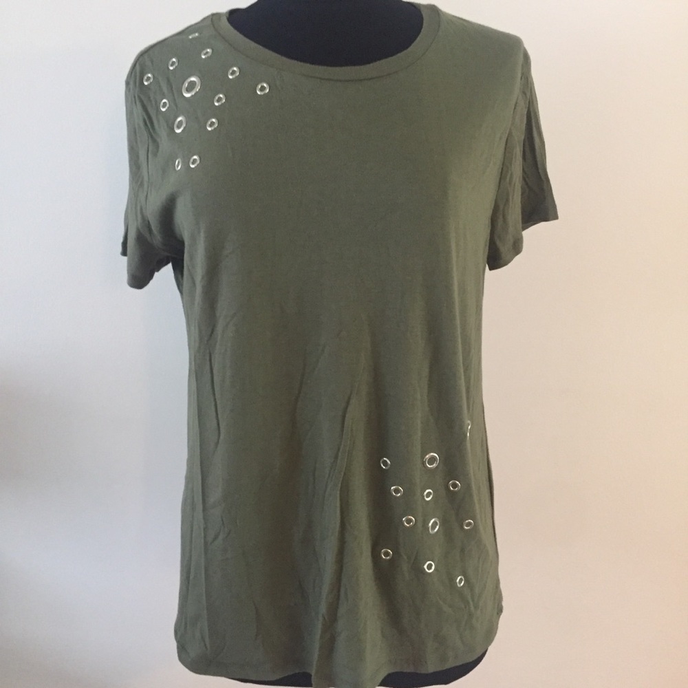 Rebellious one top